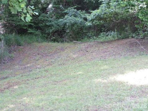 60 Gins Lane Mars Hill NC 28754