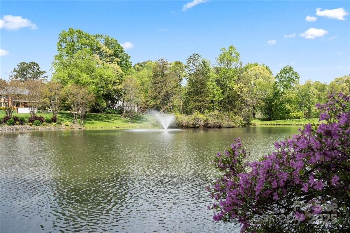 1618 Heatherloch Drive Gastonia NC 28054
