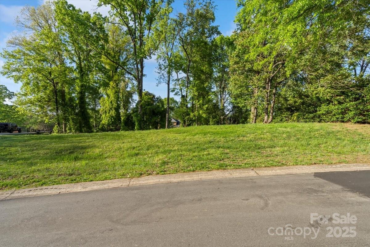 1618 Heatherloch Drive Gastonia NC 28054