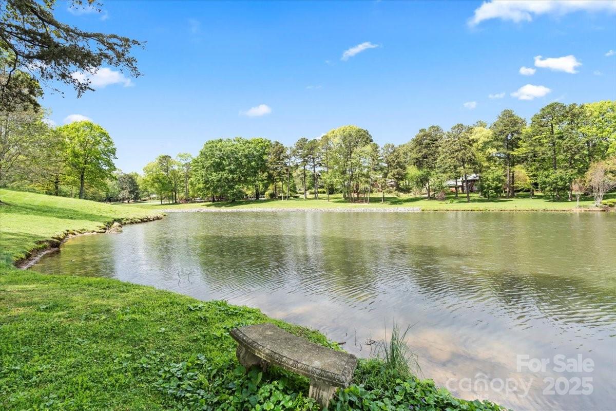 1618 Heatherloch Drive Gastonia NC 28054
