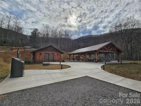 32 Finlaystone Trace Waynesville NC 28786