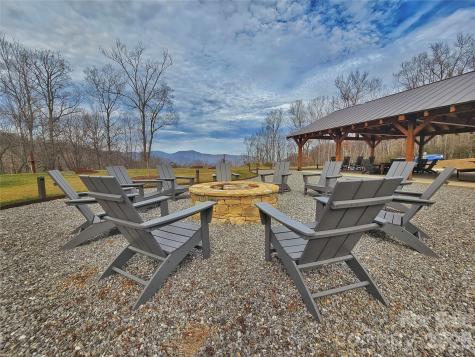 32 Finlaystone Trace Waynesville NC 28786