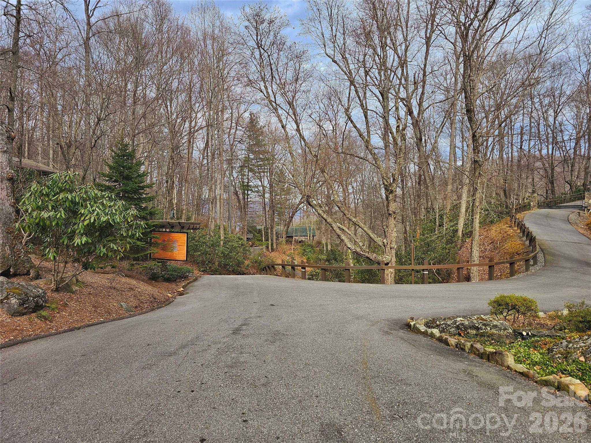 32 Finlaystone Trace Waynesville NC 28786
