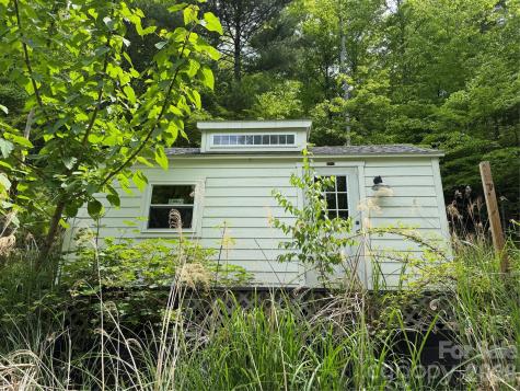 408 Arvil Gosnell Road Marshall NC 28753