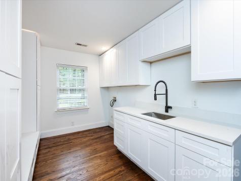 3109 Forest Lawn Drive Matthews NC 28104