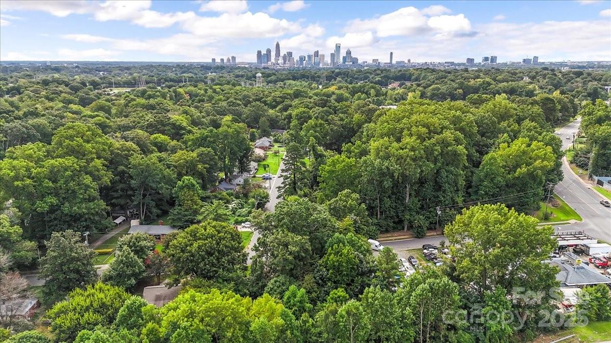 734 Dewolfe Street Charlotte NC 28208