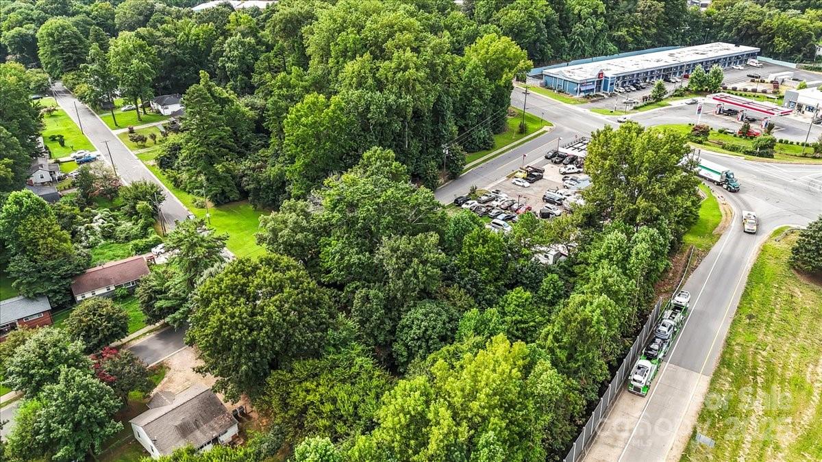 734 Dewolfe Street Charlotte NC 28208