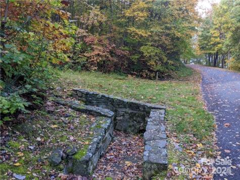 2687 Creston Drive Black Mountain NC 28711