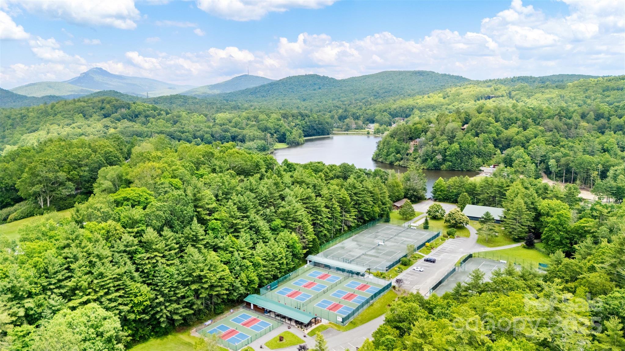 140 Pine View Road Newland NC 28657