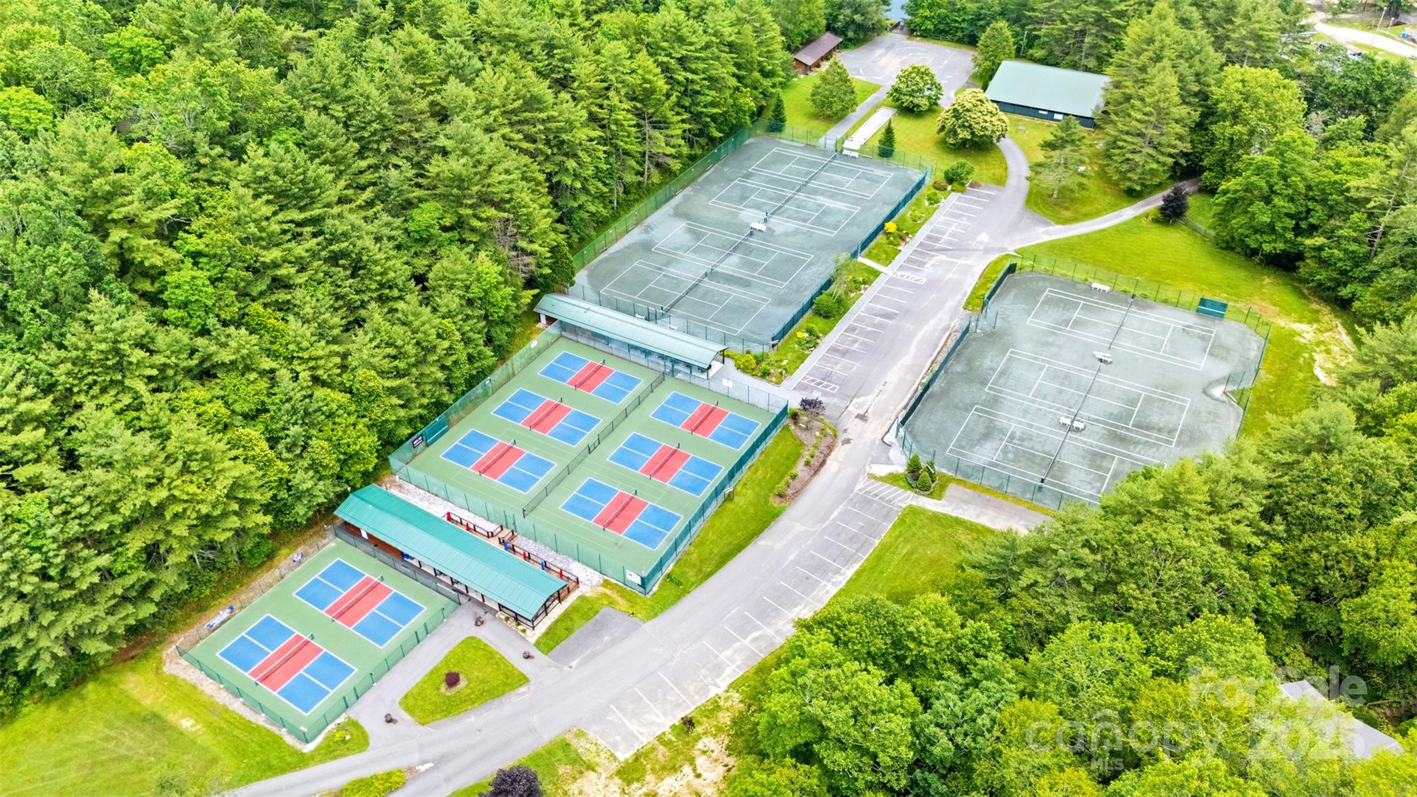 140 Pine View Road Newland NC 28657