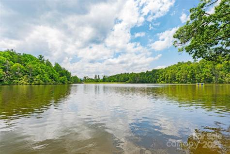140 Pine View Road Newland NC 28657