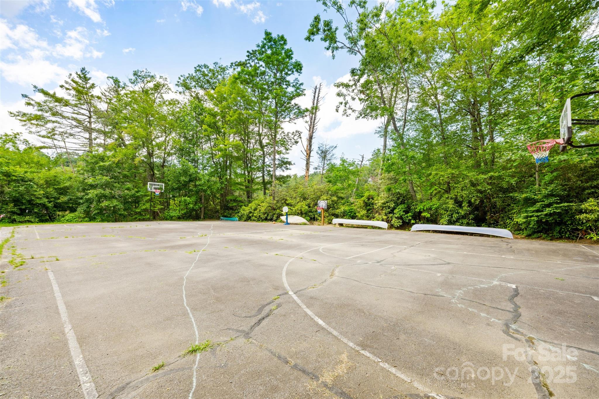 140 Pine View Road Newland NC 28657