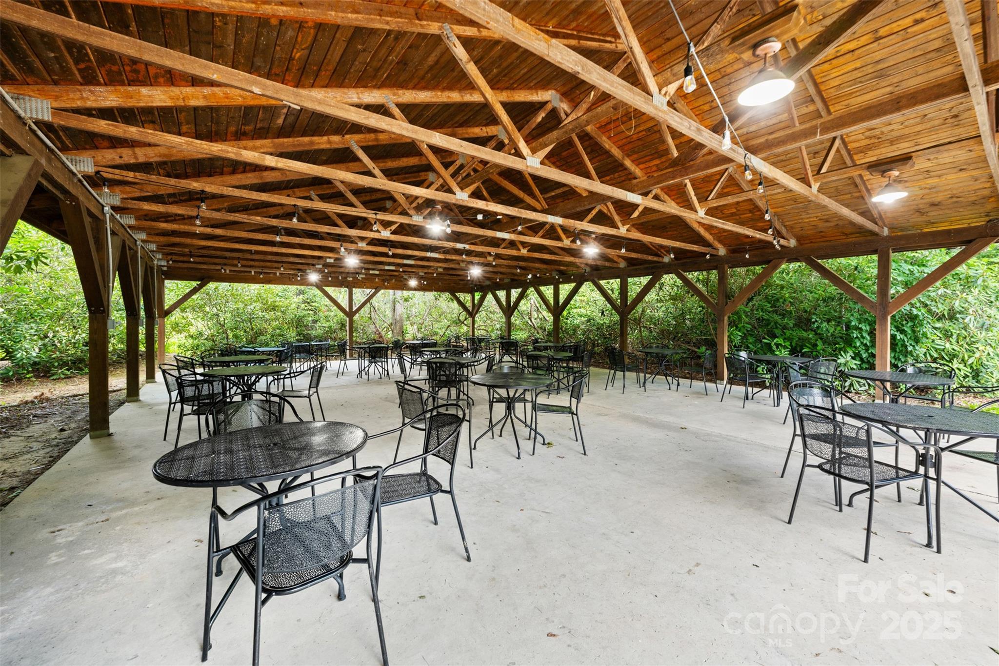 140 Pine View Road Newland NC 28657