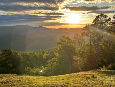 Tbd Nicholas Knoll Road Bakersville NC 28705