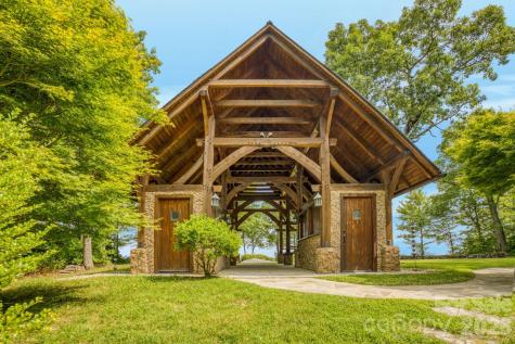 117 Sahalee Trail Hendersonville NC 28739
