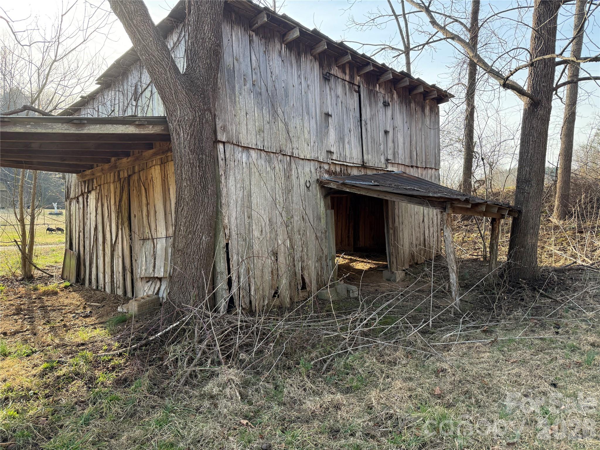 V/l Us 221 Highway S Marion NC 28752