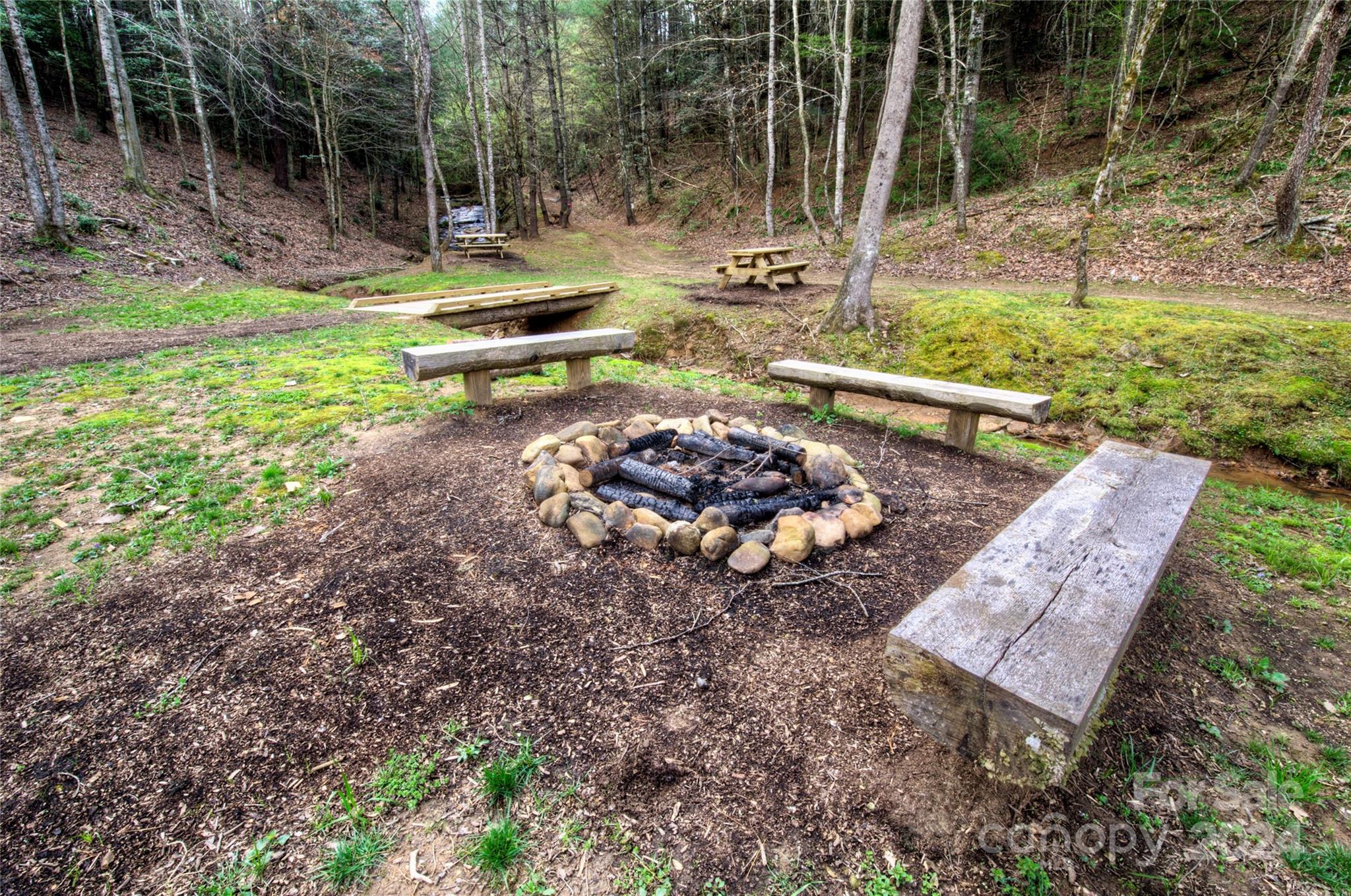 6.09 Acres, Lot 136/137 Johns Ridge Parkway Lenoir NC 28645