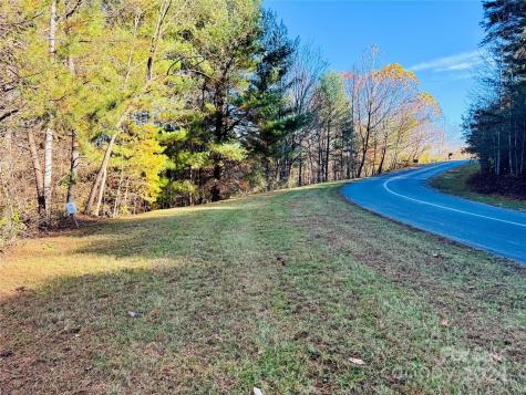 6.09 Acres, Lot 136/137 Johns Ridge Parkway Lenoir NC 28645