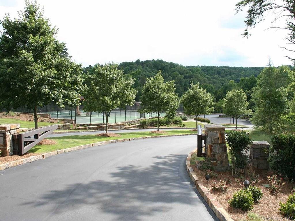 9309 Flying Eagle Lane Charlotte NC 28278