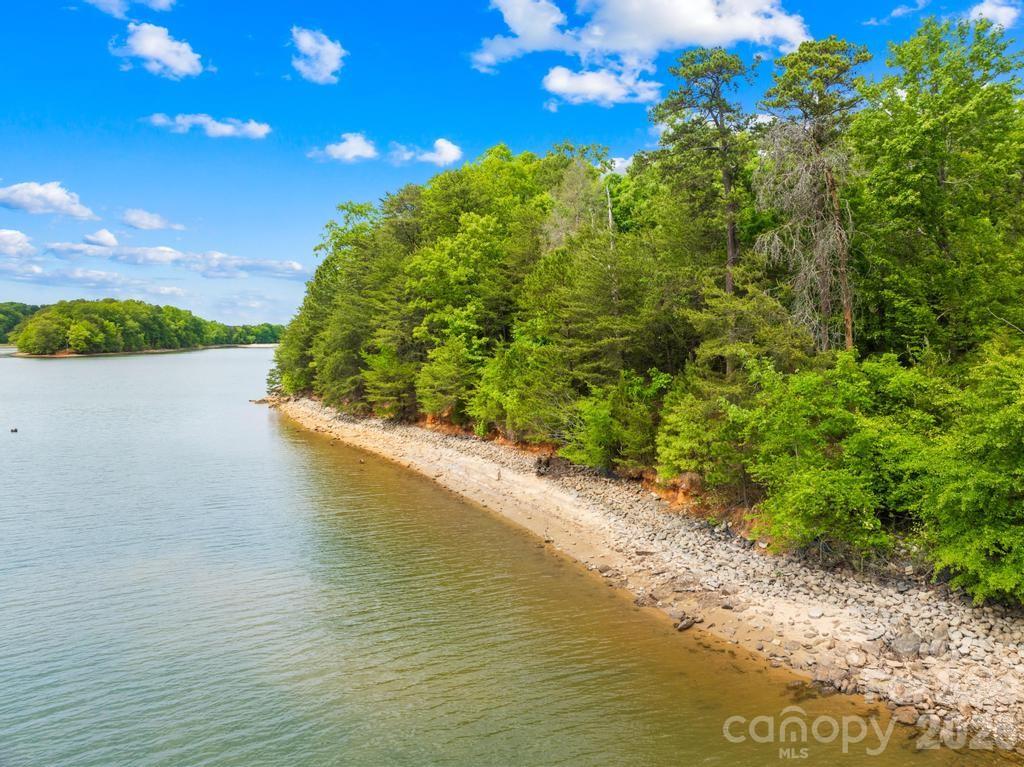 272 S Harbor Watch Drive Statesville NC 28677