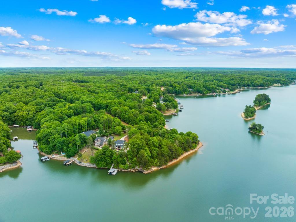 272 S Harbor Watch Drive Statesville NC 28677