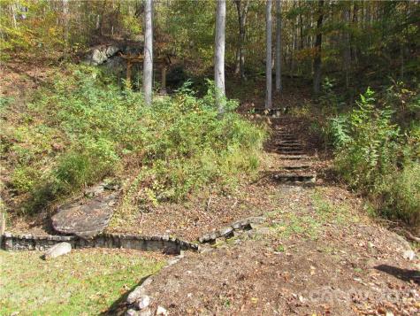 E- 13 Red Wolf Run Mars Hill NC 28754
