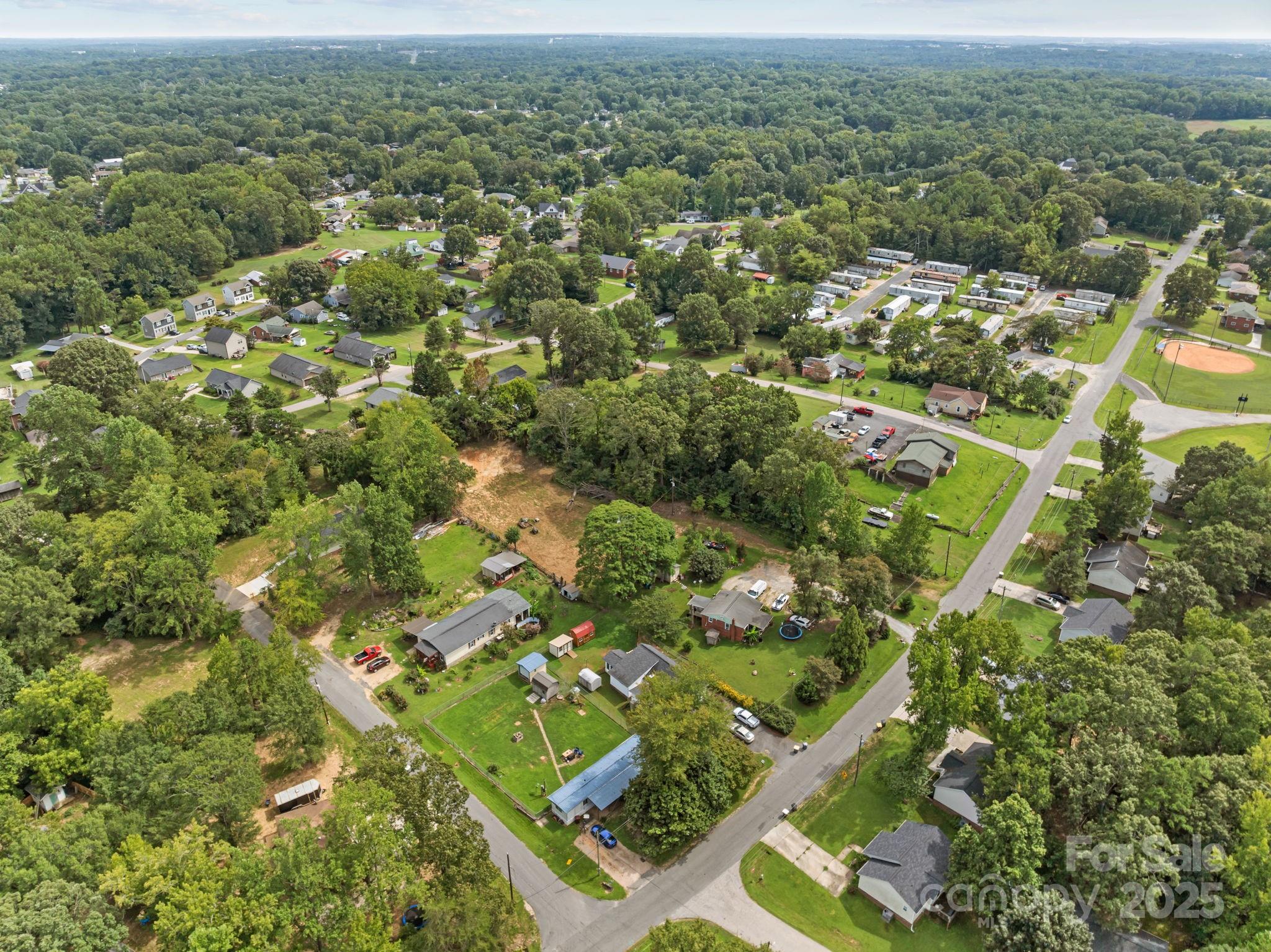 621 Pleasant Avenue Kannapolis NC 28081