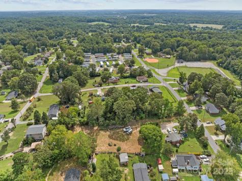 621 Pleasant Avenue Kannapolis NC 28081