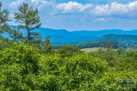180 Fat Wall Road Marion NC 28752