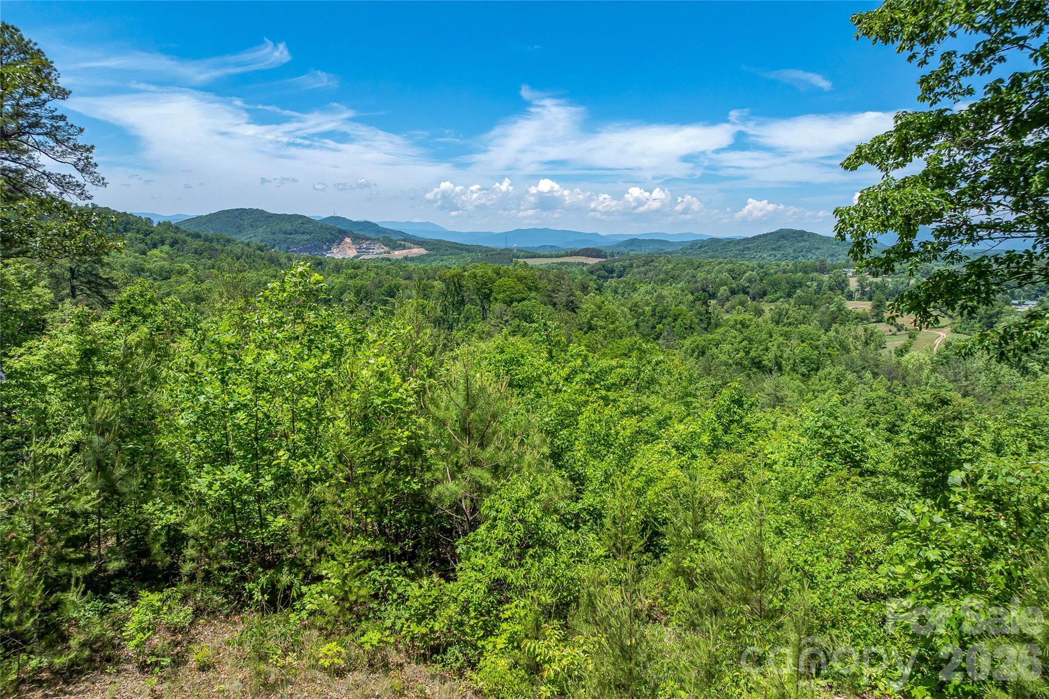 180 Fat Wall Road Marion NC 28752