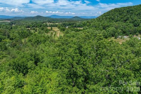 180 Fat Wall Road Marion NC 28752