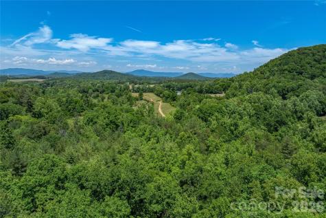 180 Fat Wall Road Marion NC 28752