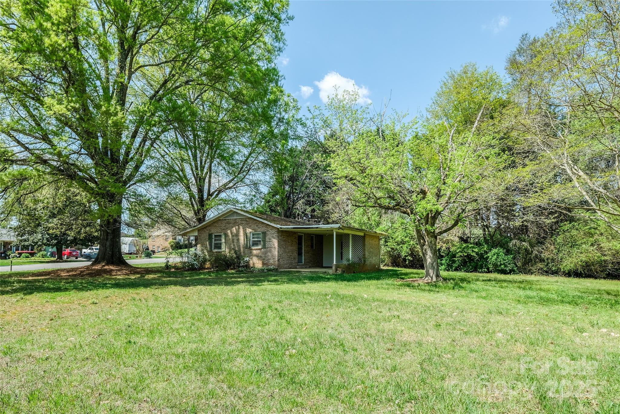 1100 Zion Church Road Hickory NC 28602