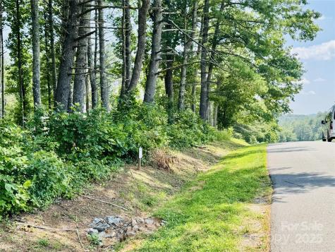 2.07 Acres, 2058 Thoroughbred Way Lenoir NC 28645