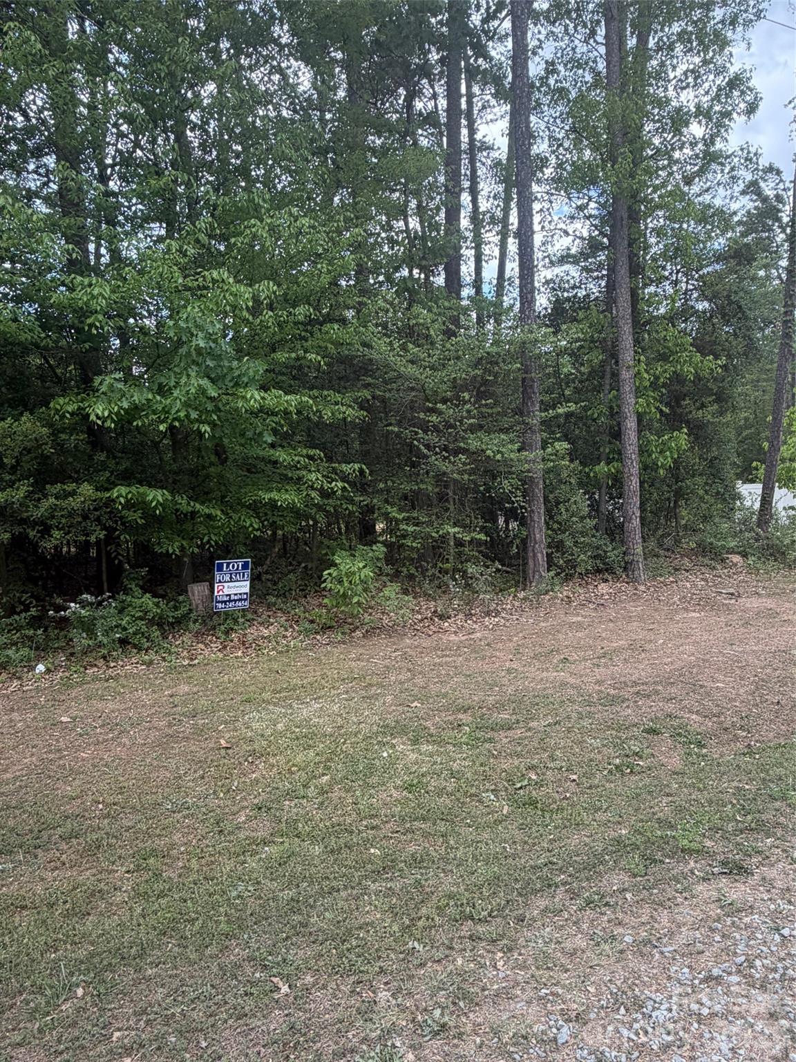 105 Hillcrest Road New London NC 28127