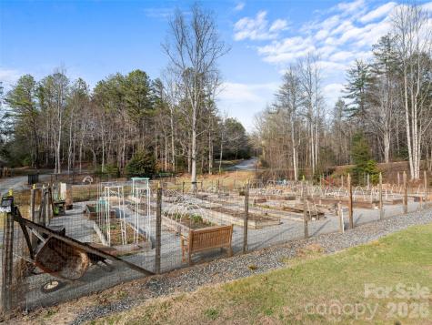 Tbd Tsvwagi Court Brevard NC 28712