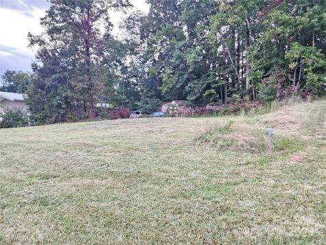 891 Court Street E Marion NC 28752