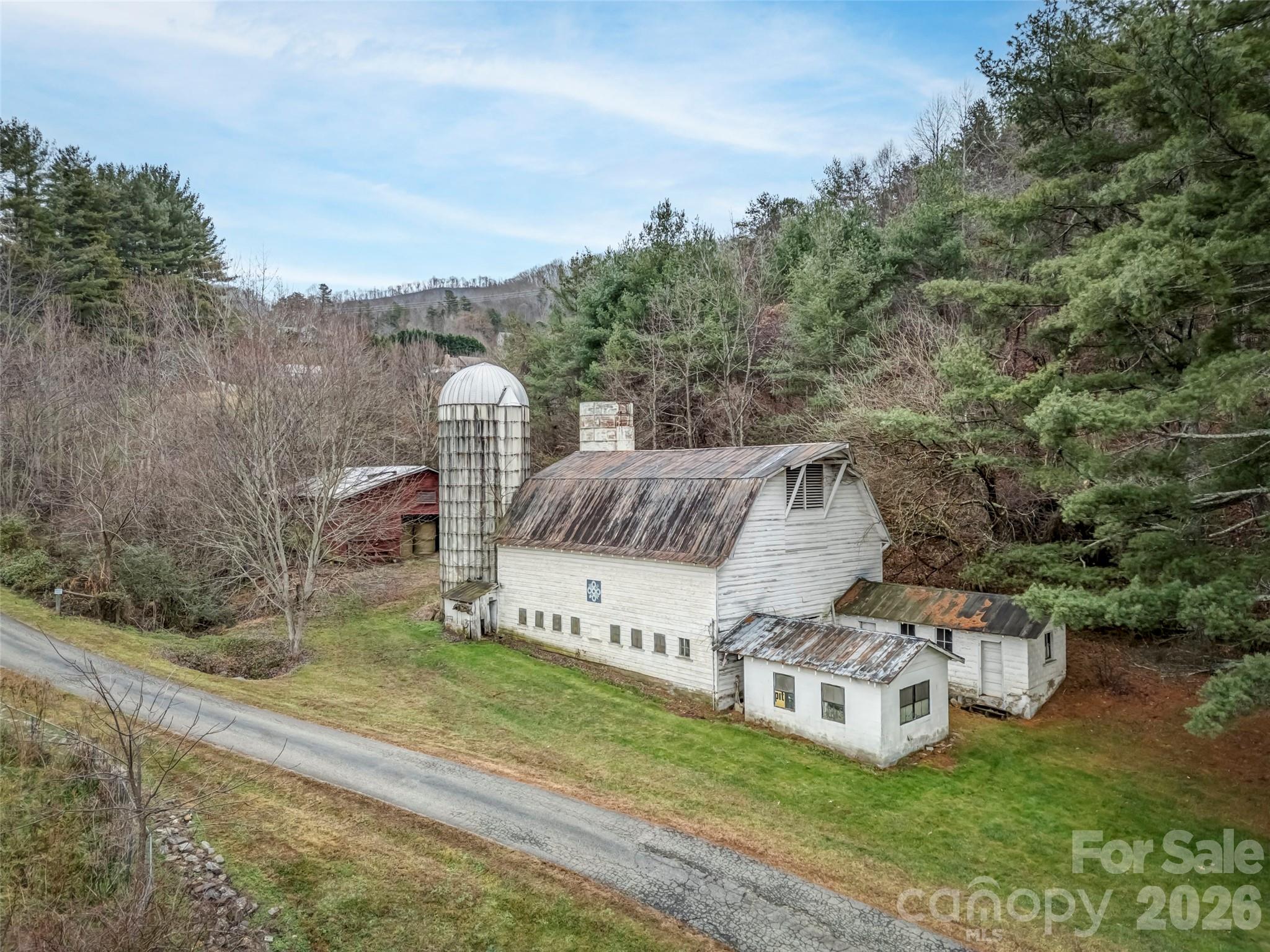 896 Newfound Road Leicester NC 28748