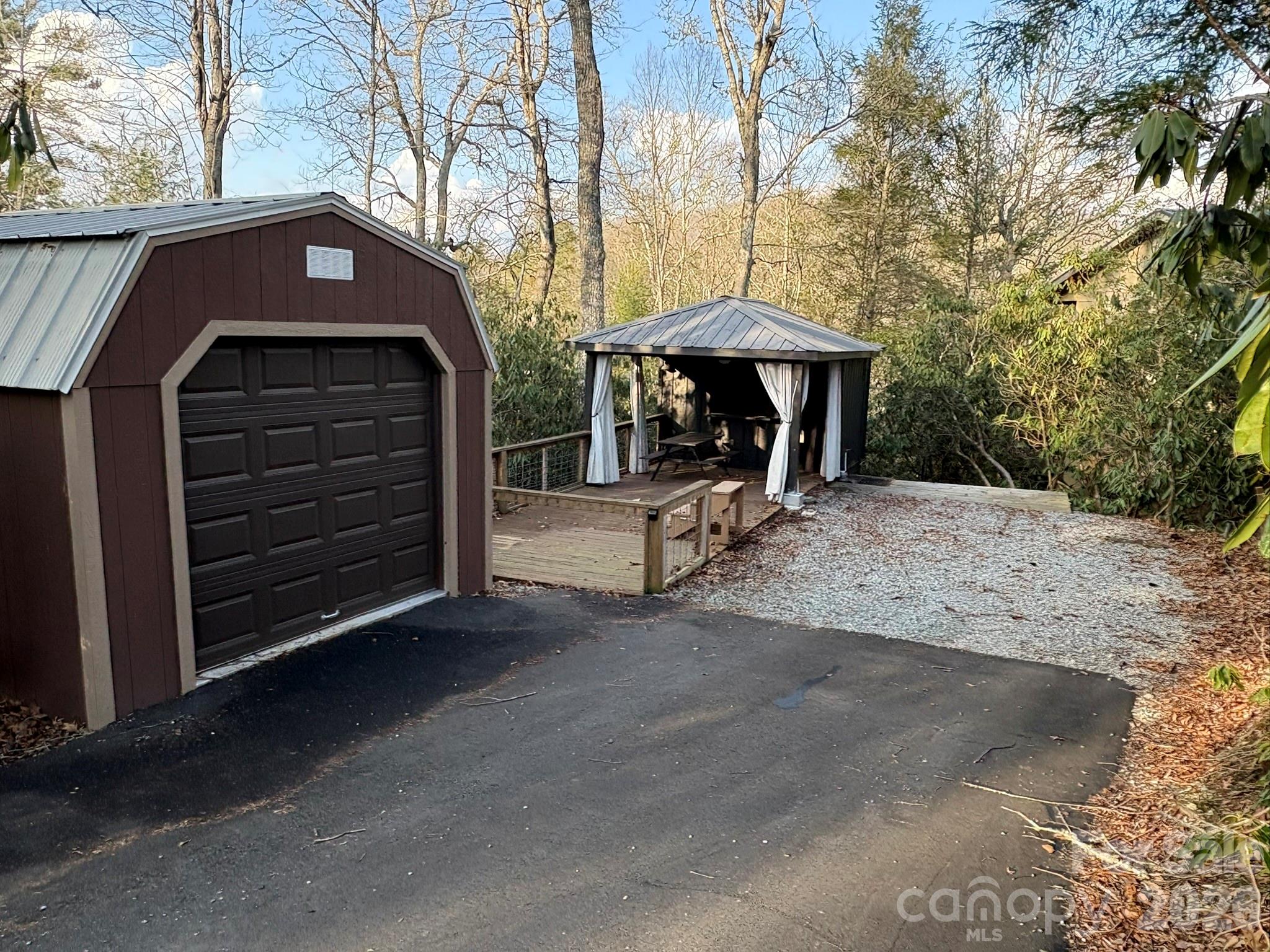 157 Hemlock Loop Newland NC 28657
