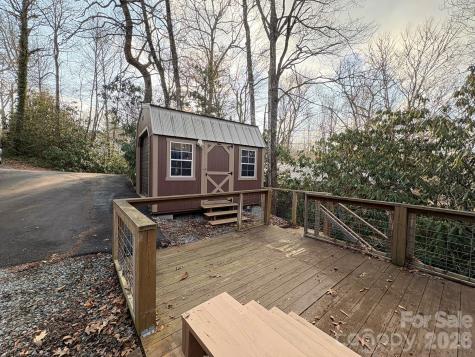 157 Hemlock Loop Newland NC 28657