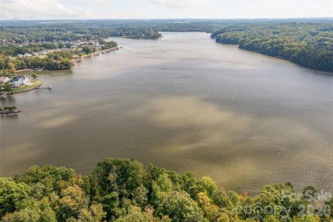 846 Lakeforest Drive Clover SC 29710