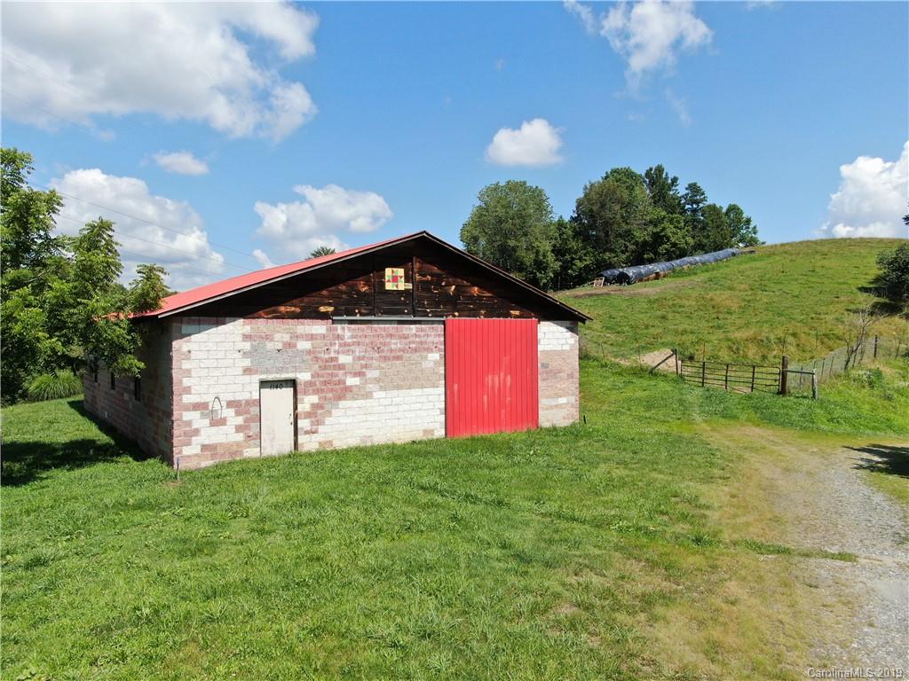 1136 Turnpike Road Marshall NC 28753