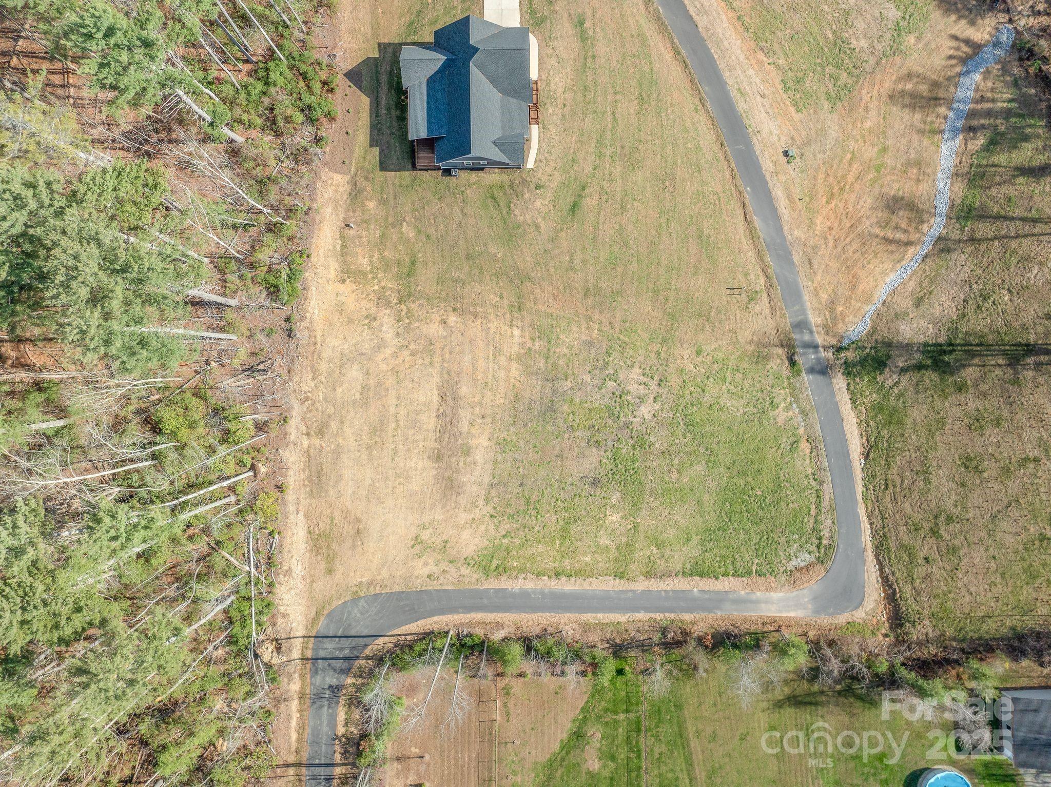 00 Kelly Daniele Lane Hendersonville NC 28739
