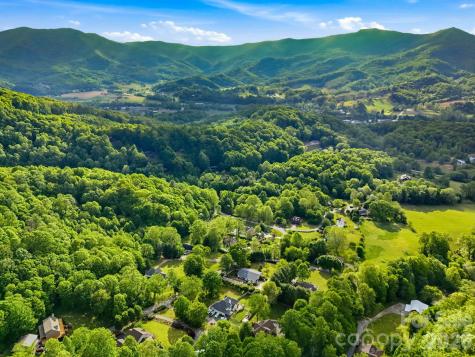 108 Wakulla Way Waynesville NC 28785
