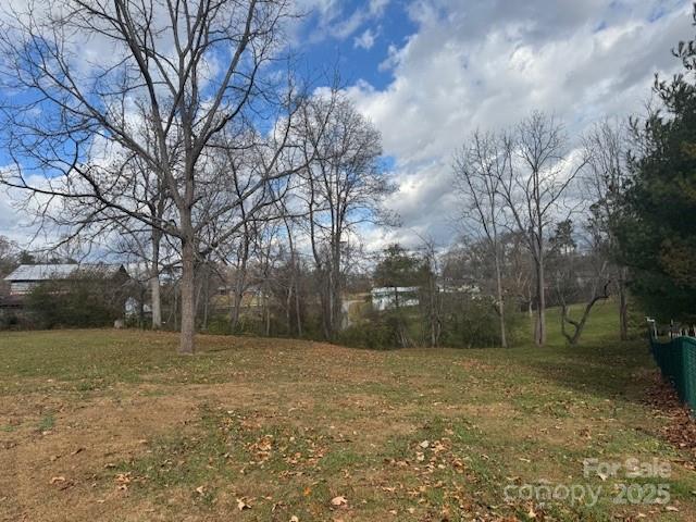 25 Highland Street Weaverville NC 28787