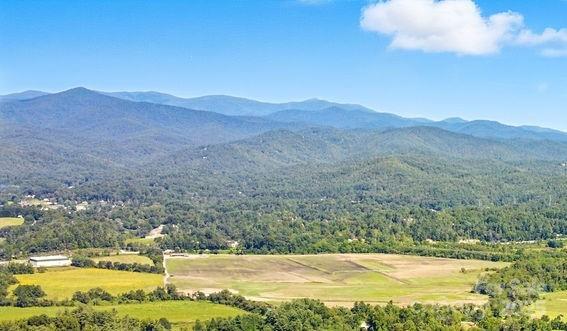 11 Reserve Road Pisgah Forest NC 28768