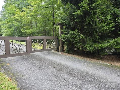 11 Reserve Road Pisgah Forest NC 28768