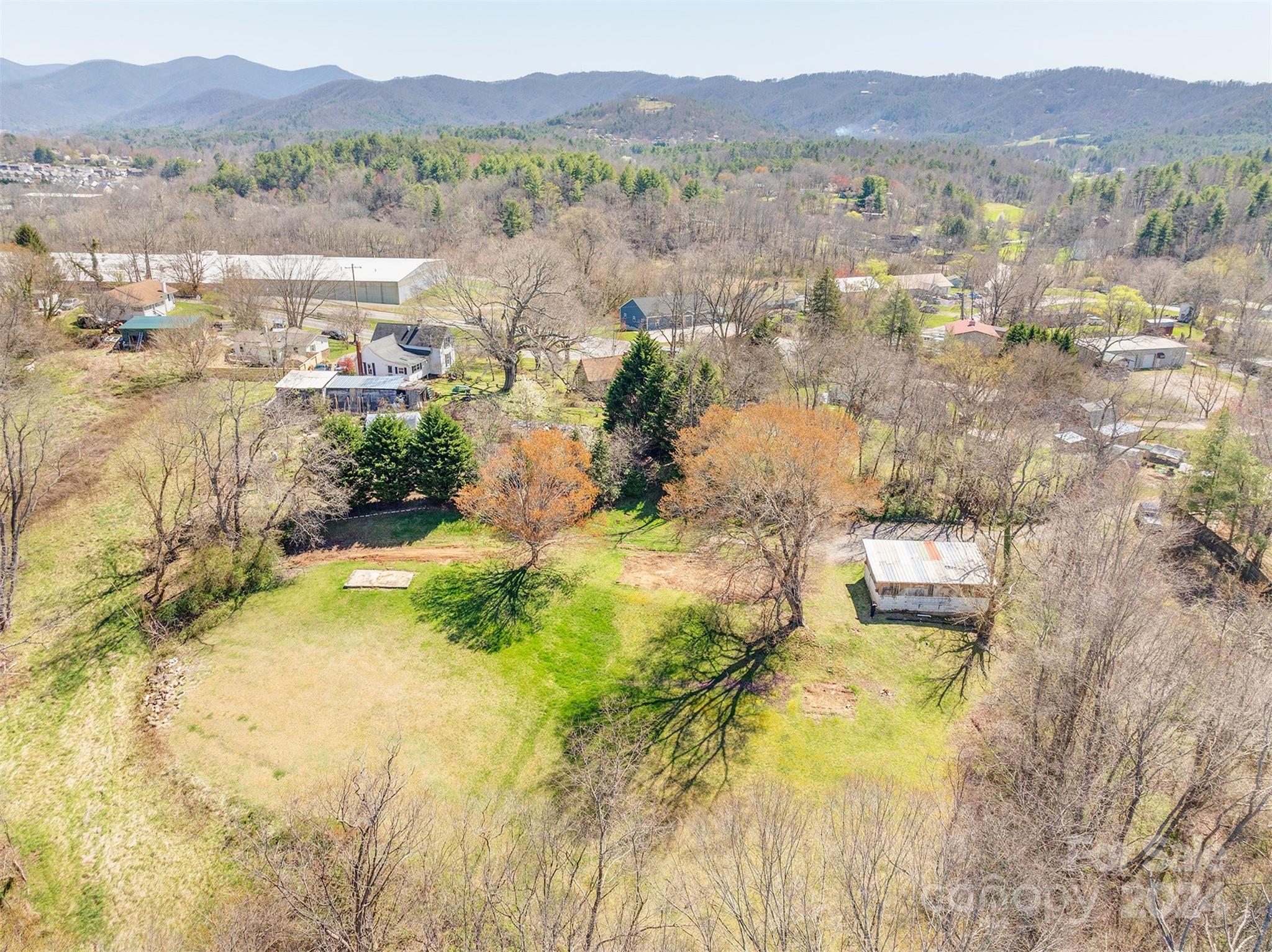 96 Reems Creek Road, Weaverville NC Real Estate Listing MLS Car4096338