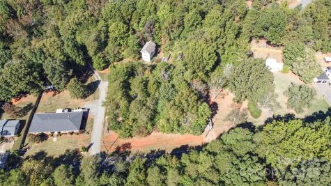 13700 Woody Point Road Charlotte NC 28278