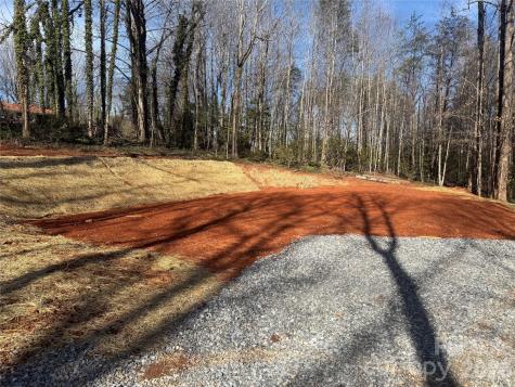 82 Overlook Drive W Marion NC 28752